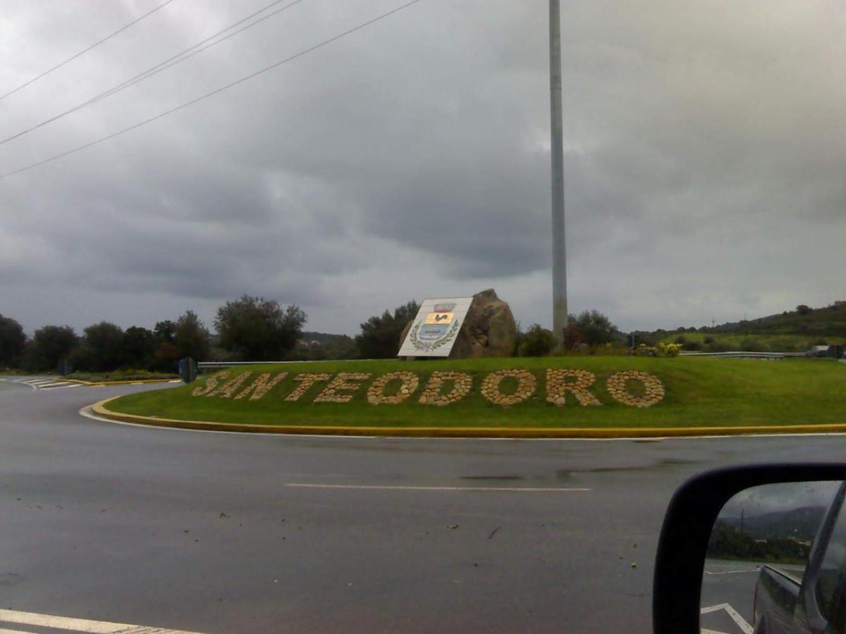 Villa Dettori San Teodoro  Exteriör bild