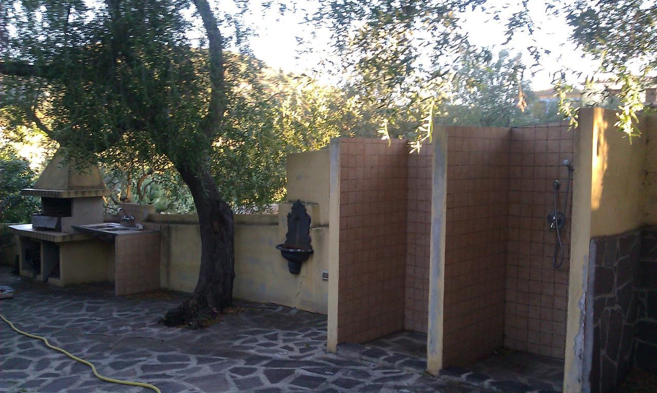 Villa Dettori San Teodoro  Exteriör bild