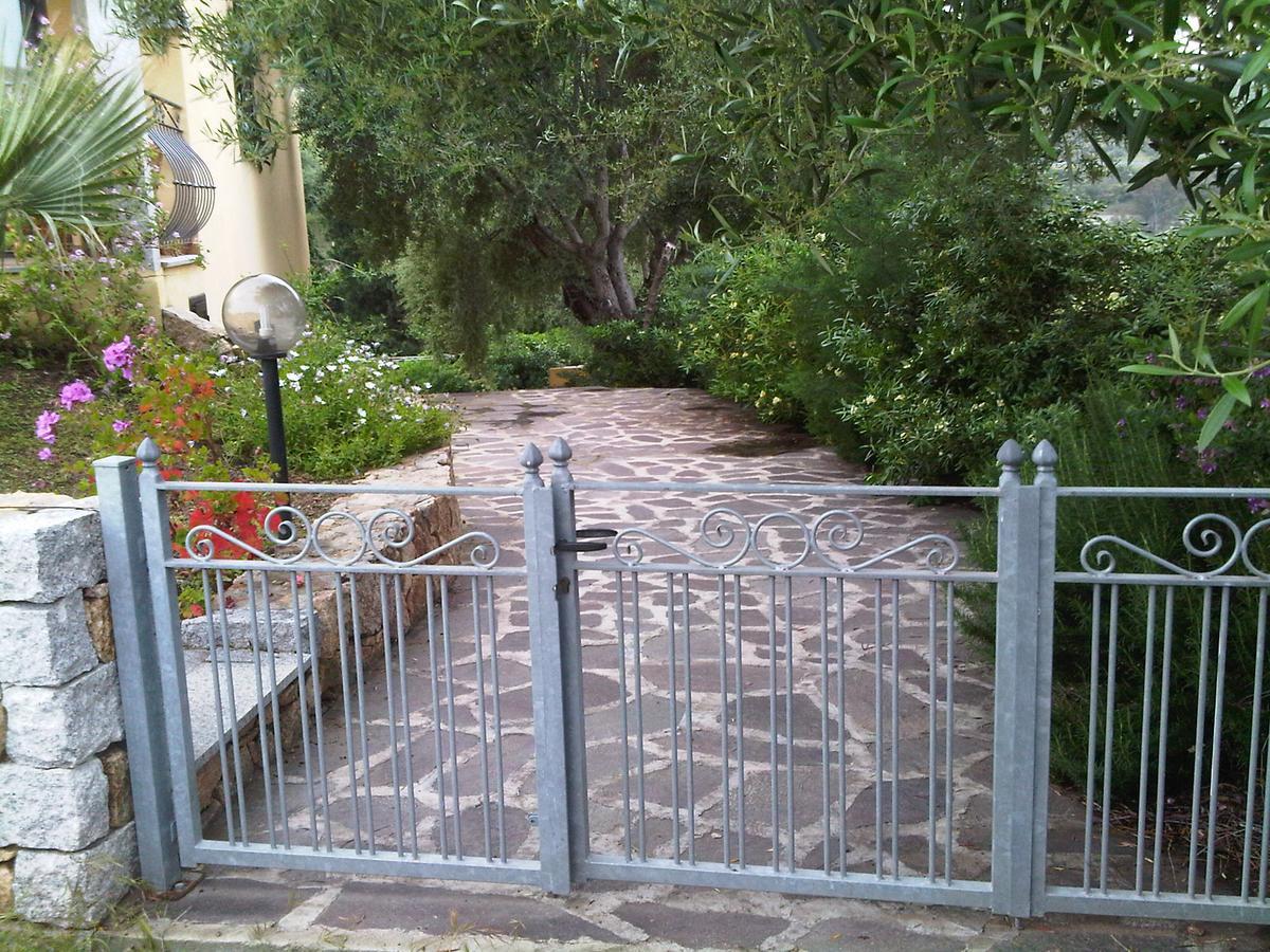 Villa Dettori San Teodoro  Exteriör bild