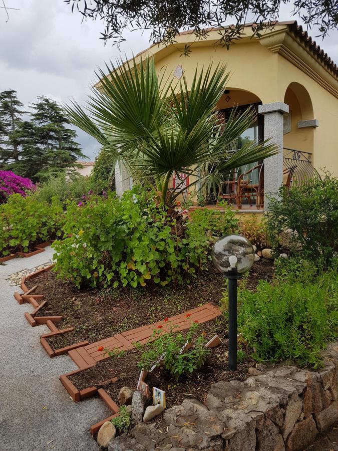 Villa Dettori San Teodoro  Exteriör bild